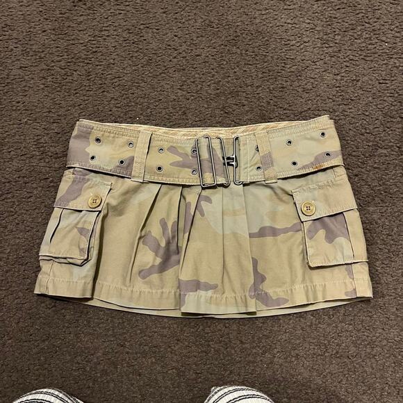 Y2K Hollister Cargo Camo Mini Skirt - Picture 2 of 6